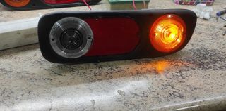 Piloto Trasero Izquierdo o derecho Nissan Terrano