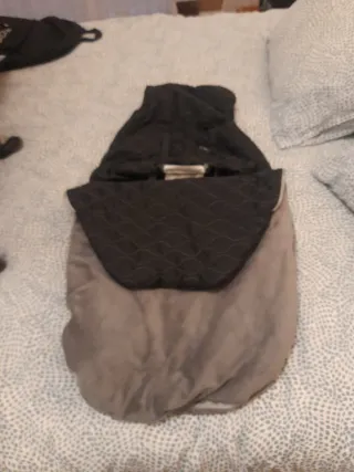 Saco silla paseo acolchado negro.