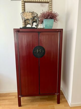 Guardaroba Cinese Laccato Rosso Scuro