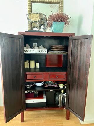 Guardaroba Cinese Laccato Rosso Scuro