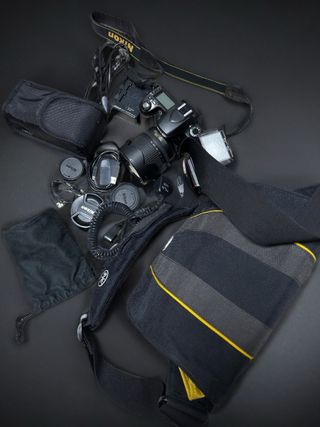 Cámara Nikon D80 con flash SB-600