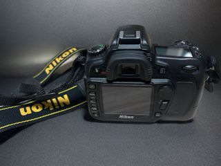 Cámara Nikon D80 con flash SB-600