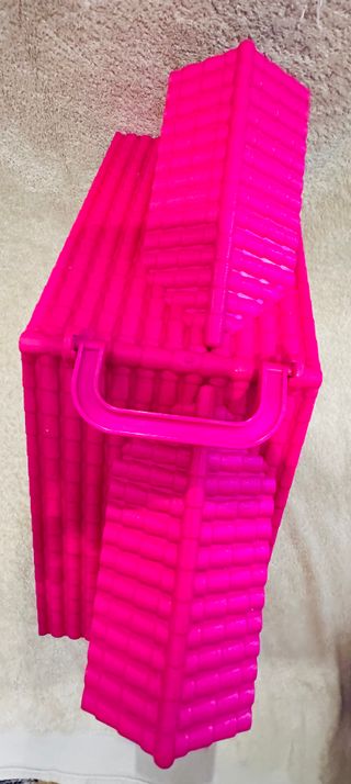 Casa maletín para muñecas