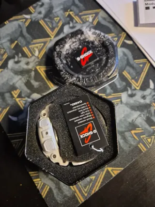 Casio G-Shock GA-110MW Gundam Mod Blanco