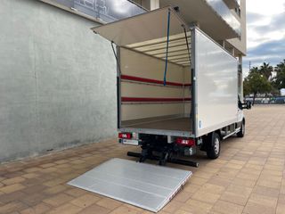 Ford Transit CARROZADO CON PLATAFORMA