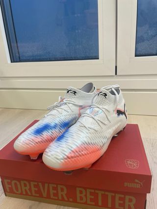 Botas de fútbol Puma blancas