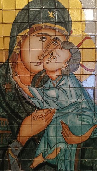 Mosaico sacro Madonna Bambino oro e argento