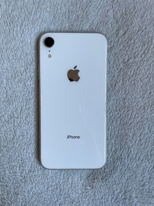 iPhone XR Blanco 128gb - 79% Batería