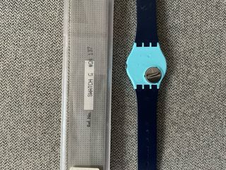 Swatch Gent Cayman Azul y Verde