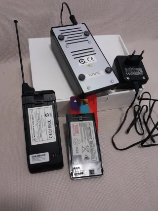 Teléfono móvil Motorola antiguo