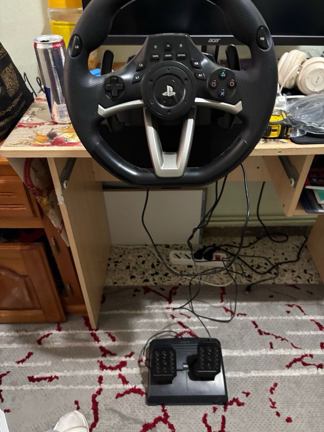 Volante Thrustmaster PS4