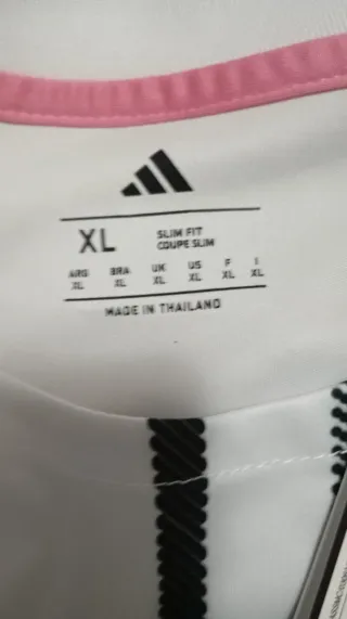 Camiseta Juventus Karol g Bichota 2025 Talla XL