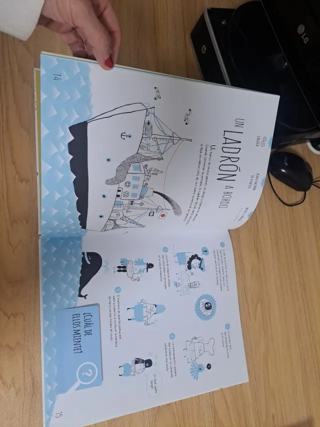 Enigmas: Desafia tu mente con 25 historias de m...