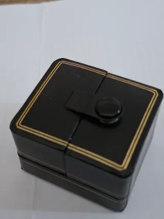 Pin 50 Aniversario Plata y Oro