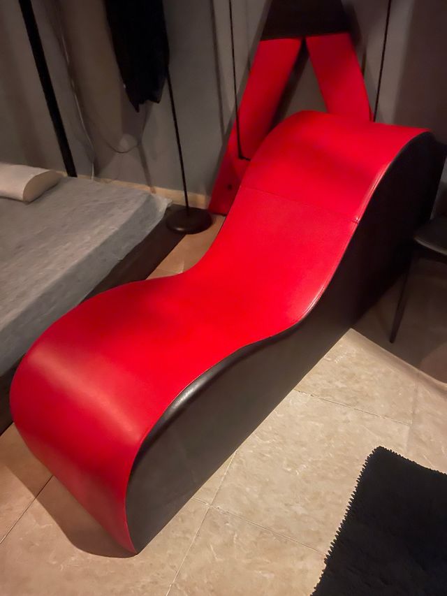 sofá Tantra y cruz para juegos eroticos