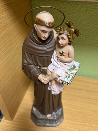 Figura San Antonio de Padua con Niño Jesús