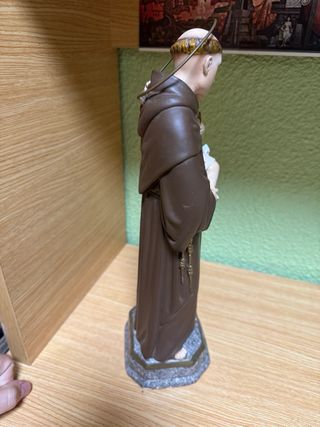 Figura San Antonio de Padua con Niño Jesús