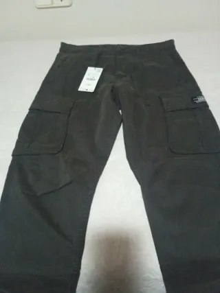 Pantalón cargo verde oliva