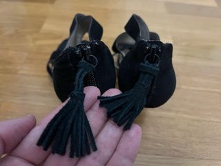 Sandalias tacón negro