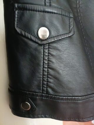 Cazadora efecto piel Primark Talla M