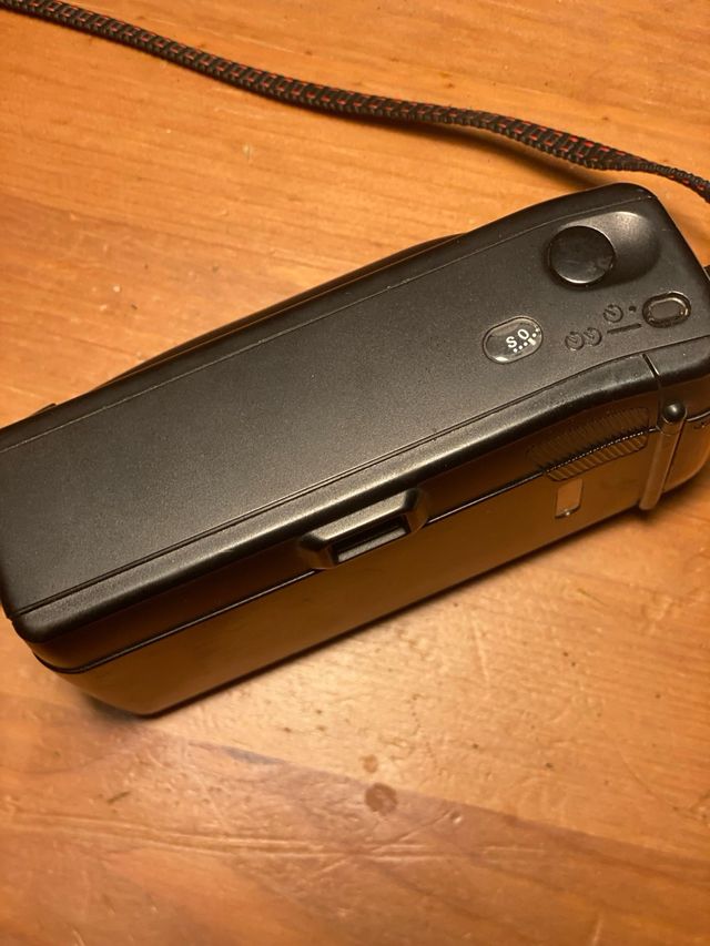 Fotocamera Nikon w35 AF compatta