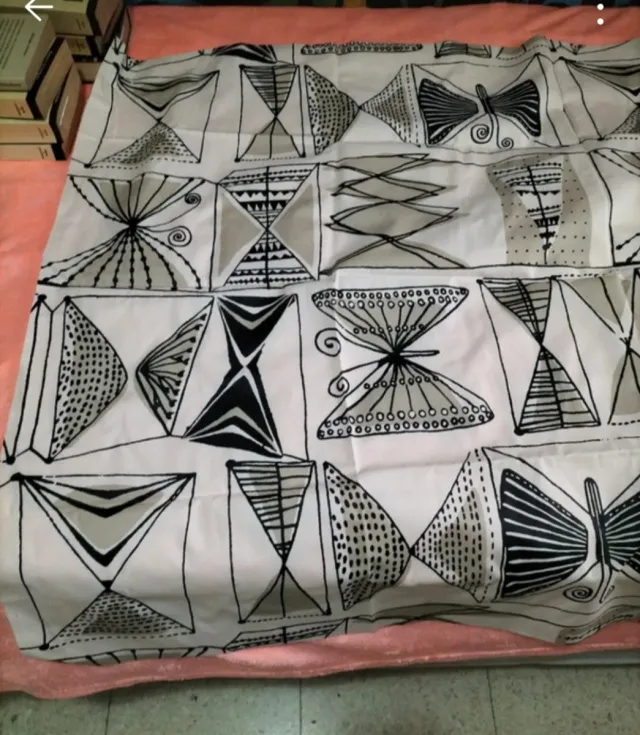 Retal tela plastificada diseño geométrico