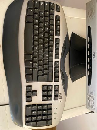 Teclado y Pantalla AIRIS