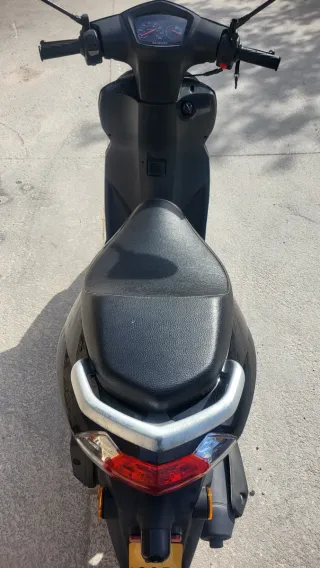 moto peugeot Kisbee 49cc 4T 2022