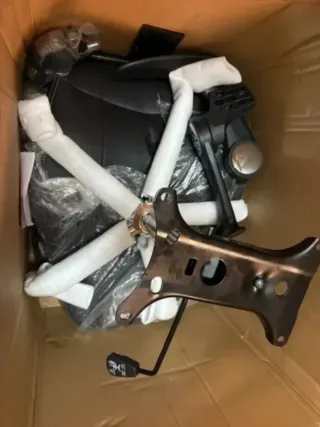 Silla oficina negra - piel sintética