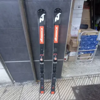Esquís Nordica SL 150