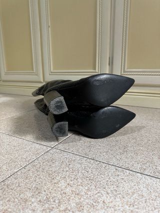 Stivali alti neri effetto pitone