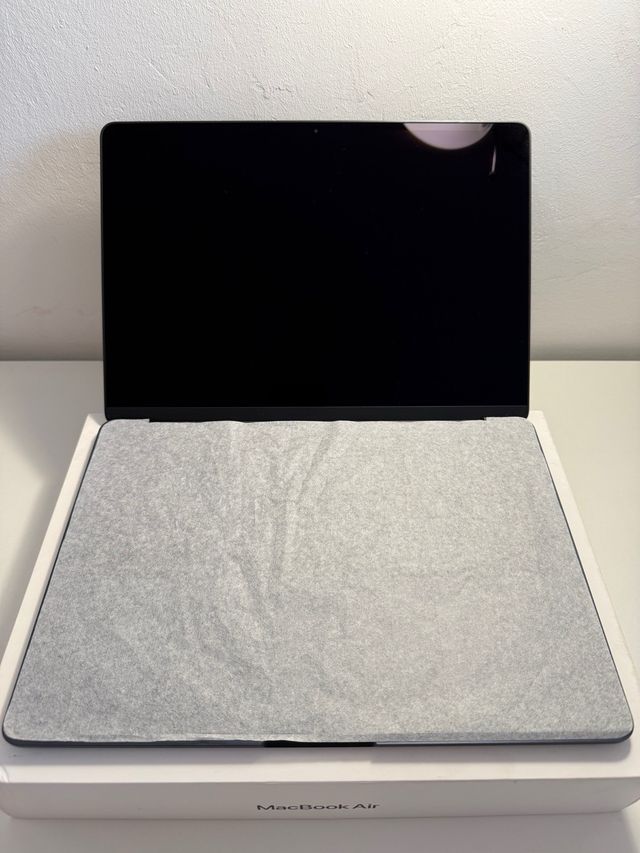 OFERTA MacBook Air M2 16Gb C/Nuevo 3 Años Garantia