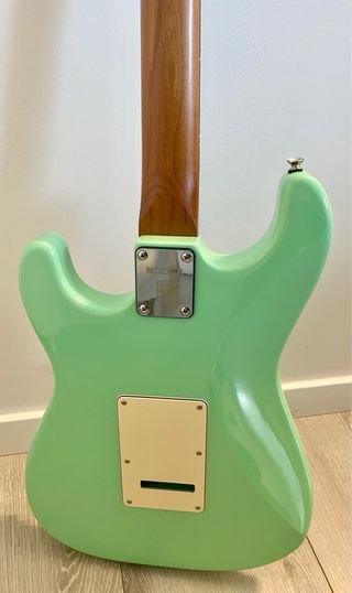 Guitarra Eléctrica MOOER MC10
