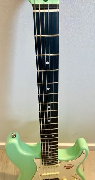 Guitarra Eléctrica MOOER MC10