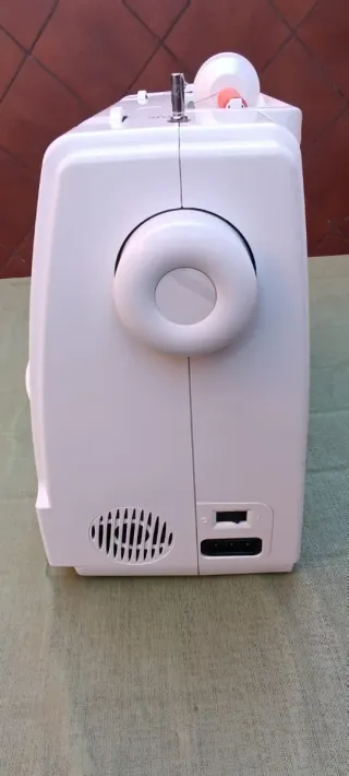 Máquina de coser de Hipercor