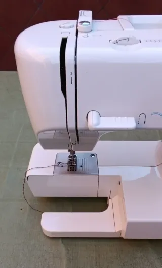 Máquina de coser de Hipercor