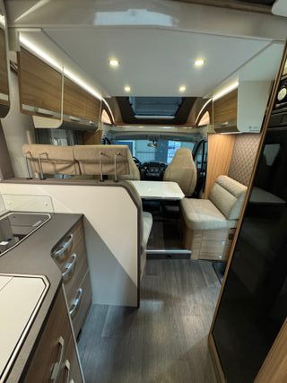 AUTOCARAVANA ADRIA MATRIX 670SC 2021 CAMA ISLA