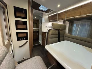 AUTOCARAVANA ADRIA MATRIX 670SC 2021 CAMA ISLA