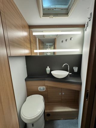 AUTOCARAVANA ADRIA MATRIX 670SC 2021 CAMA ISLA