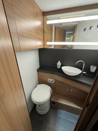 AUTOCARAVANA ADRIA MATRIX 670SC 2021 CAMA ISLA