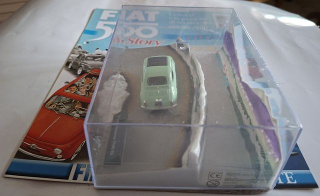 Modellino Fiat 500 D sc.1:43