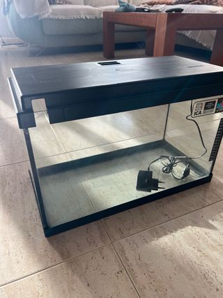 Acuario con motor eléctrico 35L con tapa