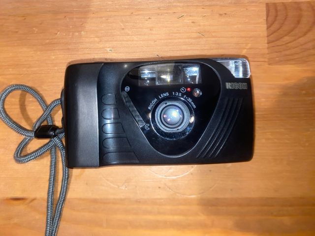 Ricoh FF-9 Fotocamera 35mm Rullino