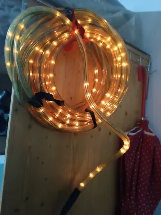 Luci di Natale a nastro trasparenti gialle