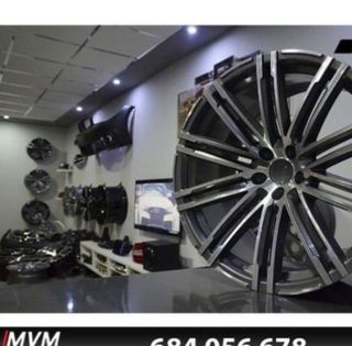 Juego de 4 Llantas 21 Macan Turbo P003