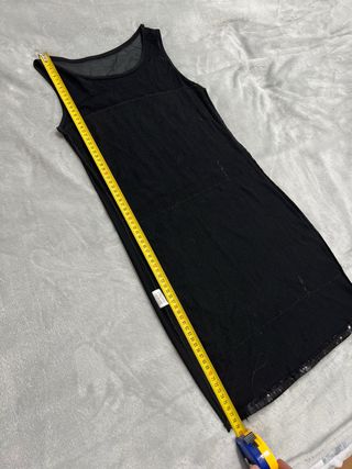 Vestido negro lentejuelas y tul