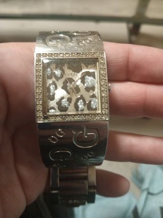 Reloj Guess Leopardo y Brillantes
