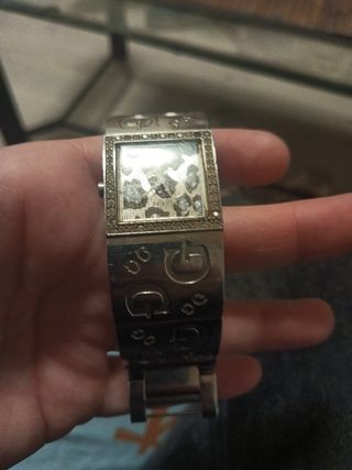 Reloj Guess Leopardo y Brillantes