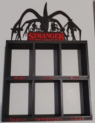 Expositor Stranger Things McDonald's