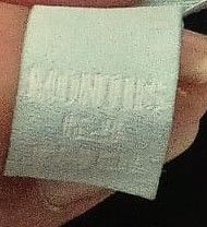 Cappellino bimba Disney nero con fiocco rosa